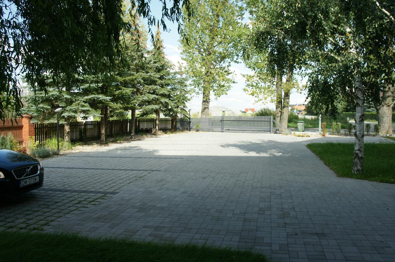 Q Apartamenty Mirkow Exterior photo